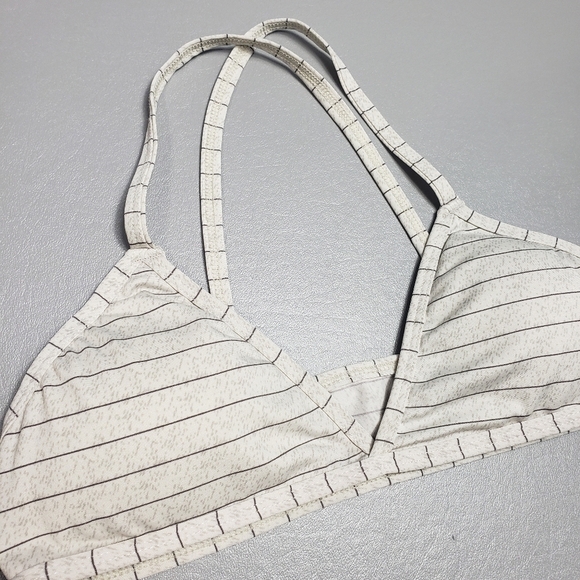 IJAK striped bikini top size large - Picture 2 of 8